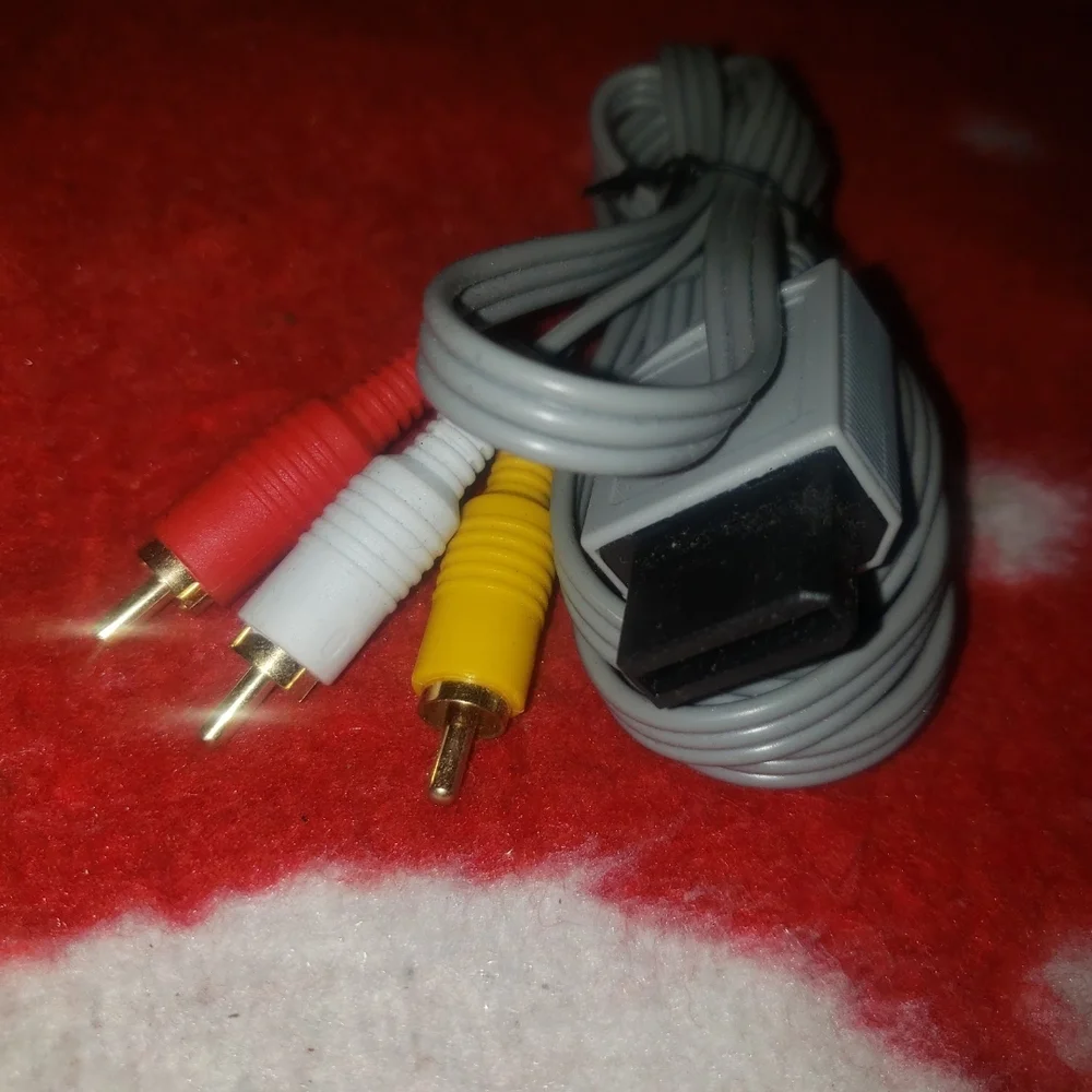 Nintendo Wii AV Cable Like New - BUY ONE.ITEM CHOOSE ONE FREE